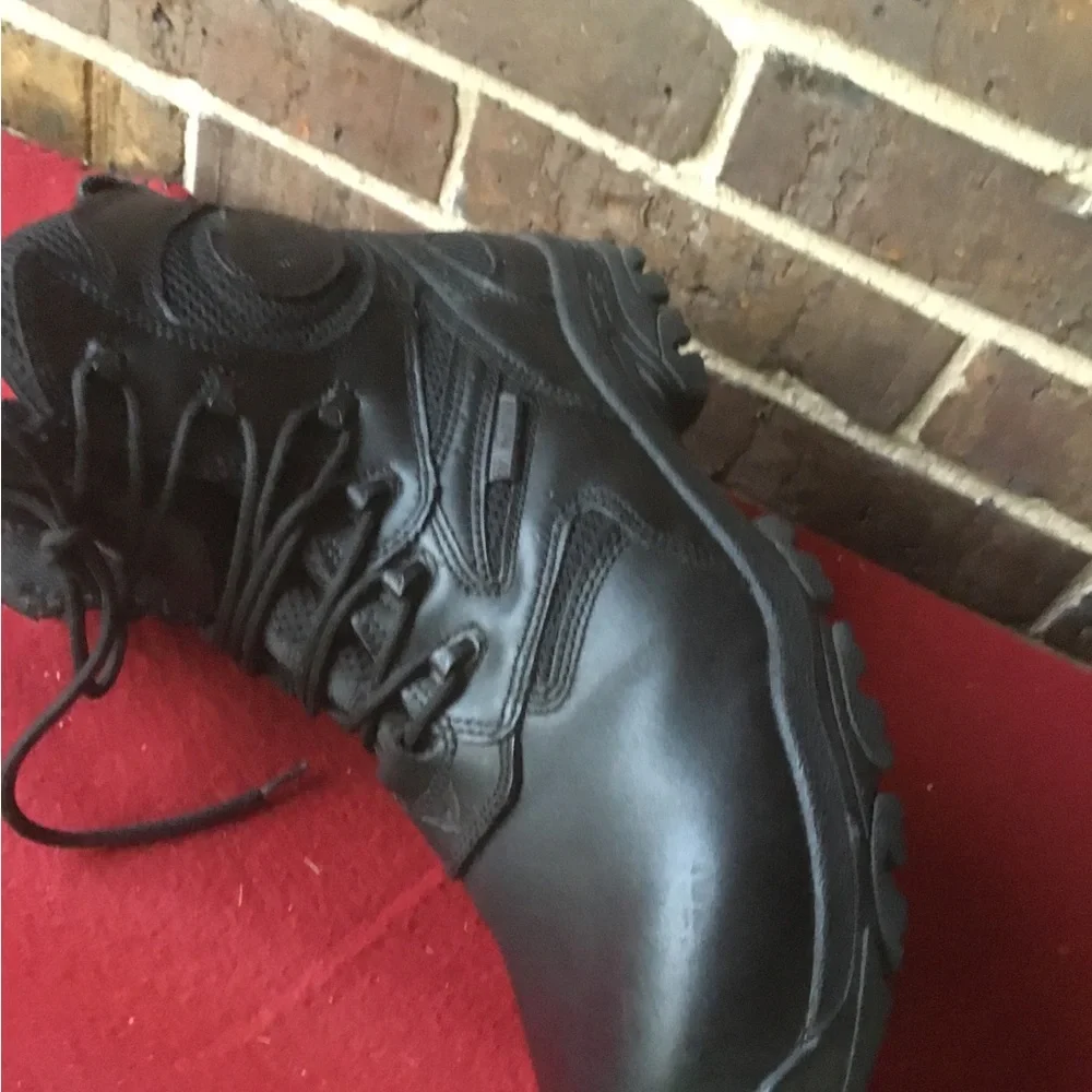 Men's Black Lace-Up Work Boots - Rugged Comfort